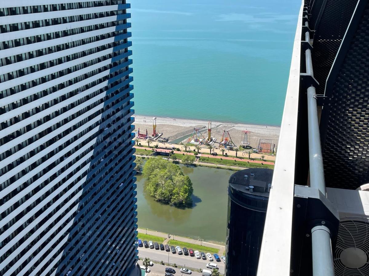 Orbi City Sea View Batoumi Extérieur photo