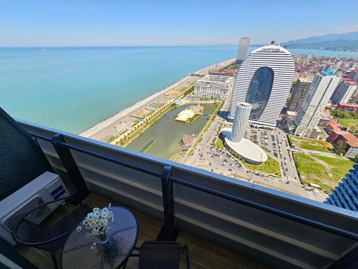 Orbi City Sea View Batoumi Extérieur photo