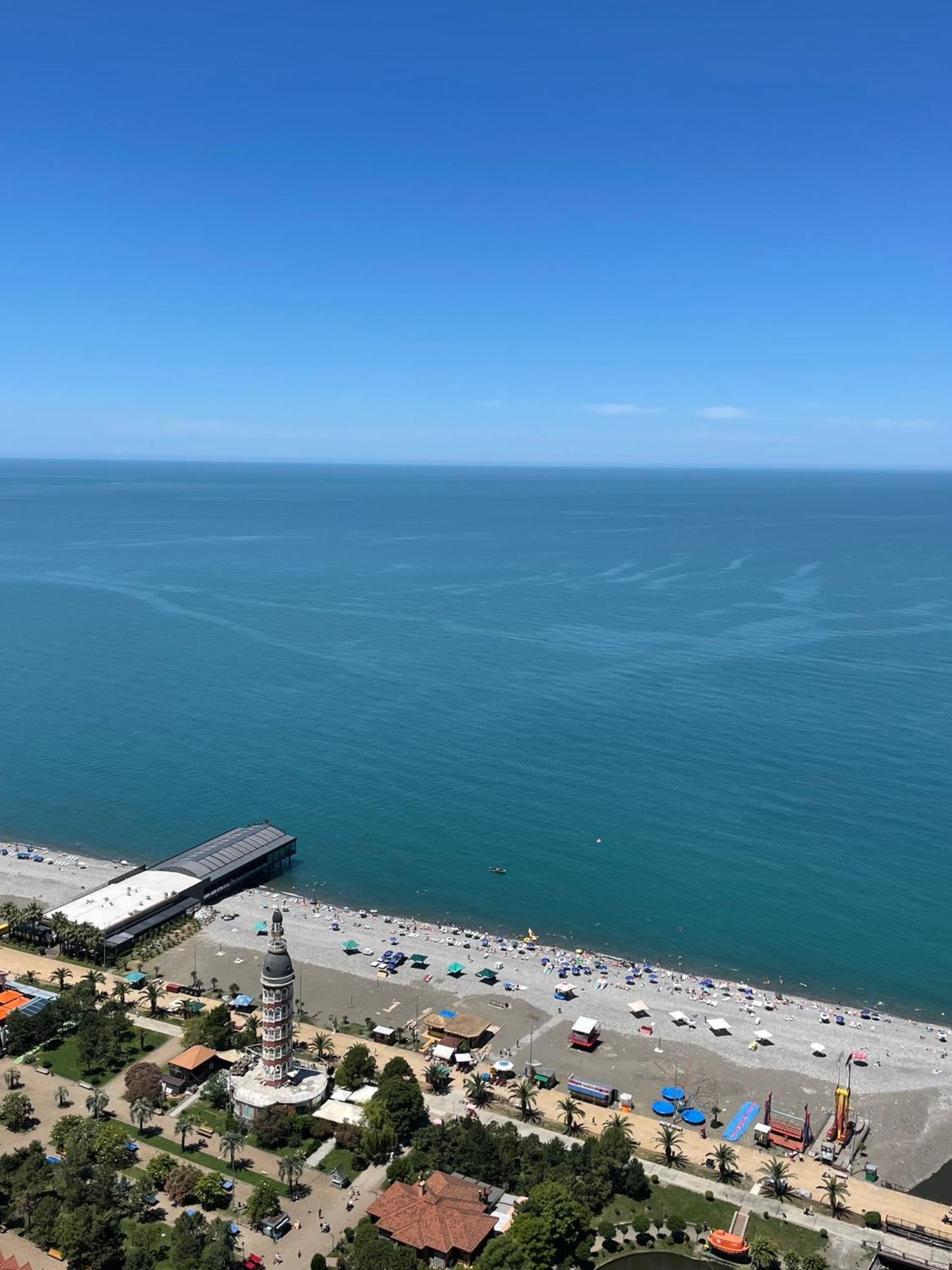 Orbi City Sea View Batoumi Extérieur photo