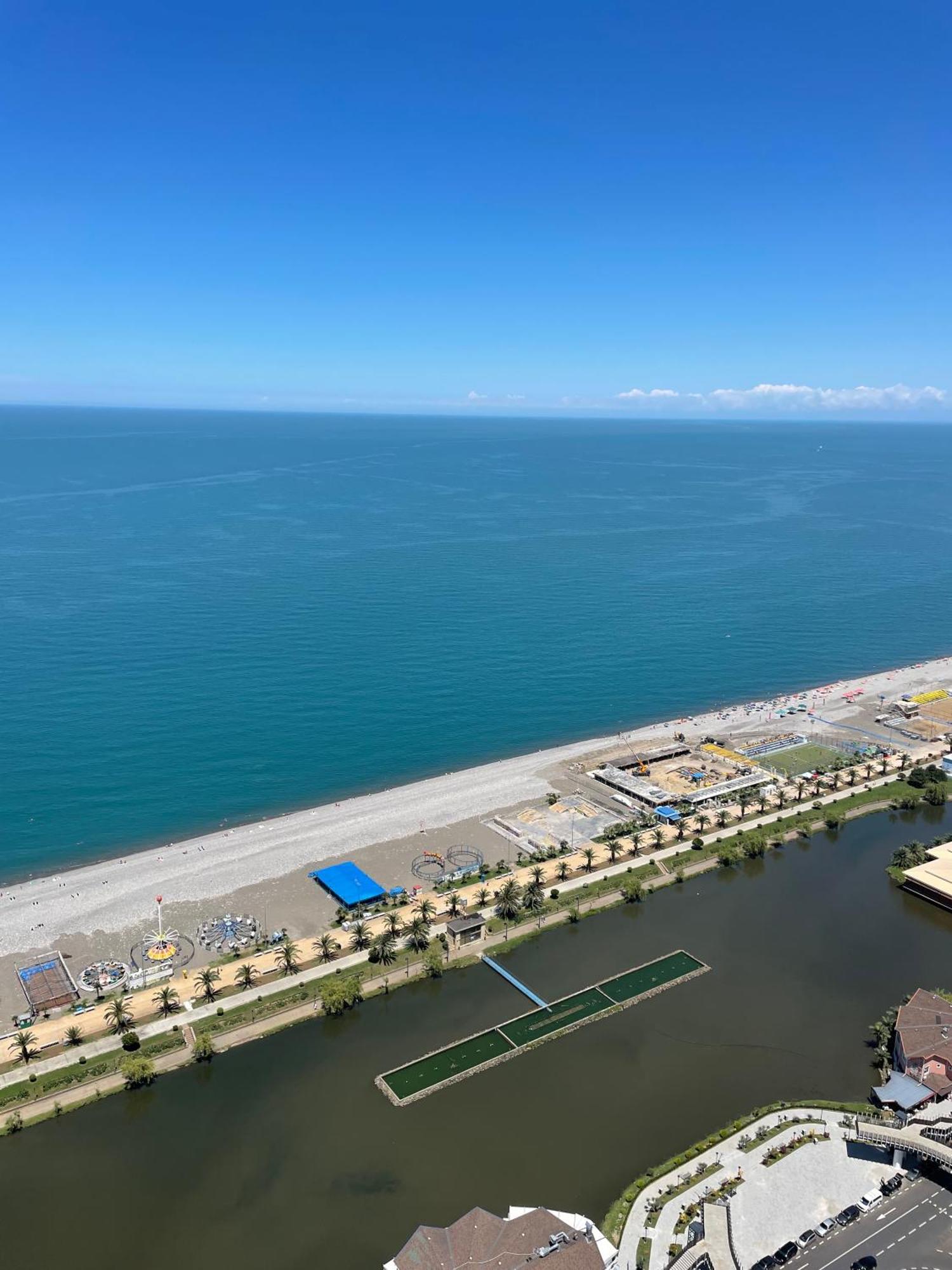 Orbi City Sea View Batoumi Extérieur photo