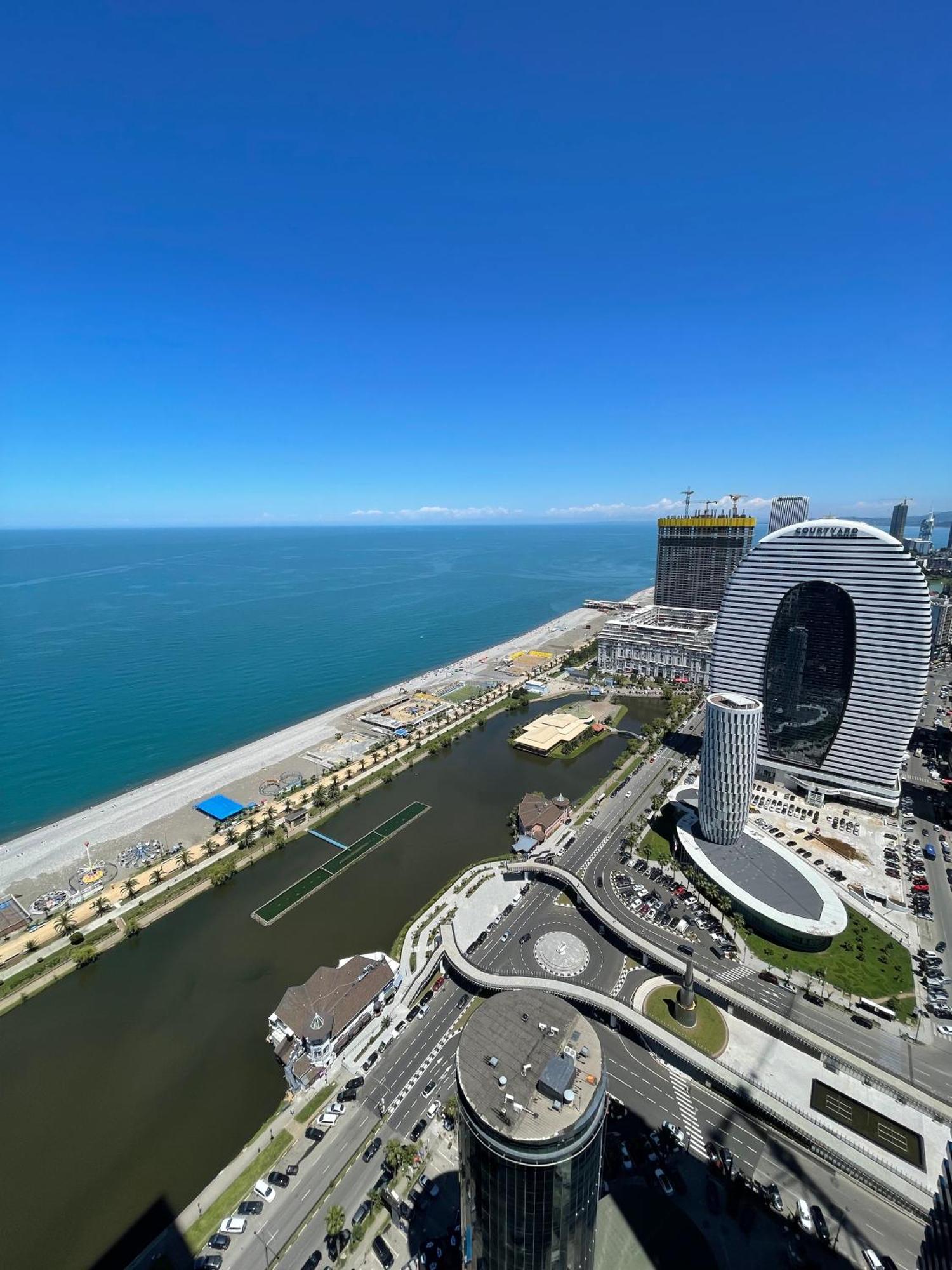 Orbi City Sea View Batoumi Extérieur photo