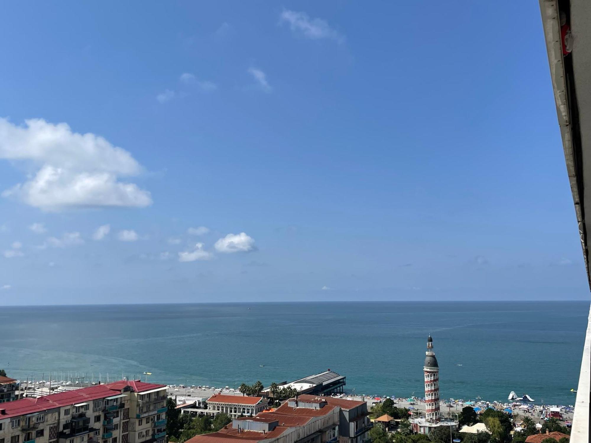 Orbi City Sea View Batoumi Extérieur photo