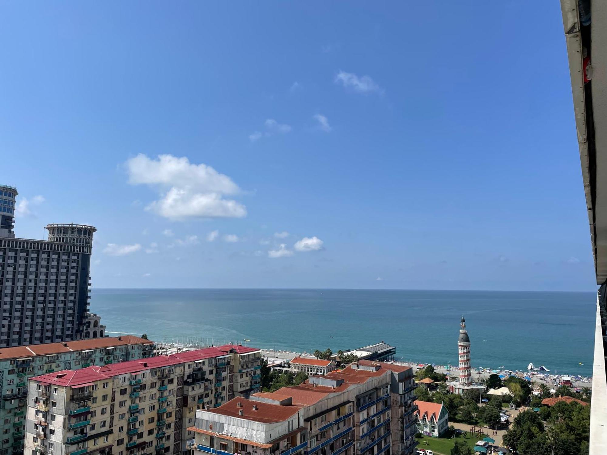 Orbi City Sea View Batoumi Extérieur photo