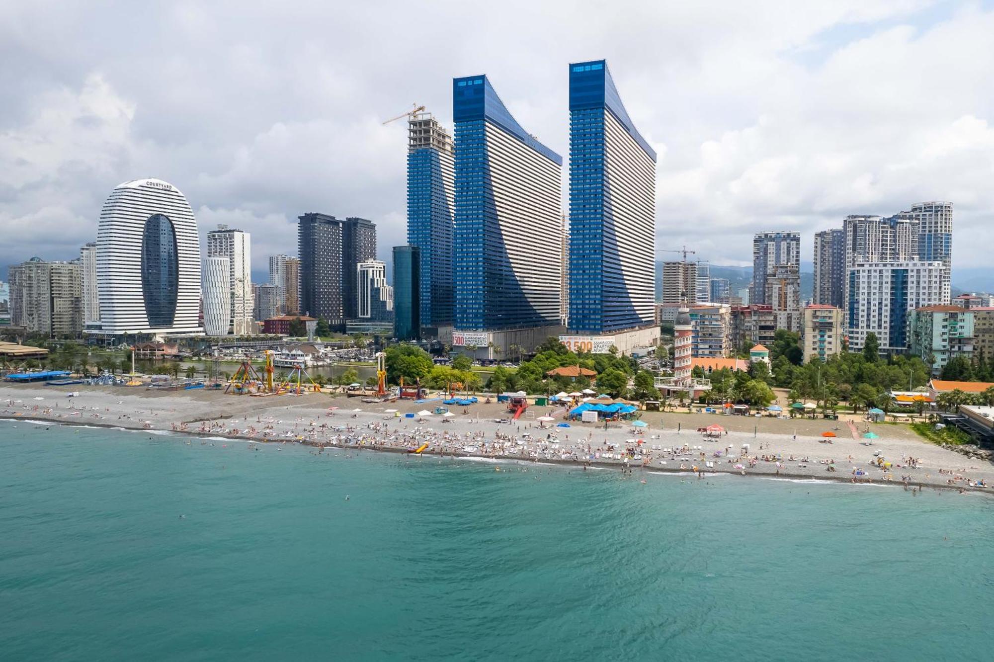 Orbi City Sea View Batoumi Extérieur photo